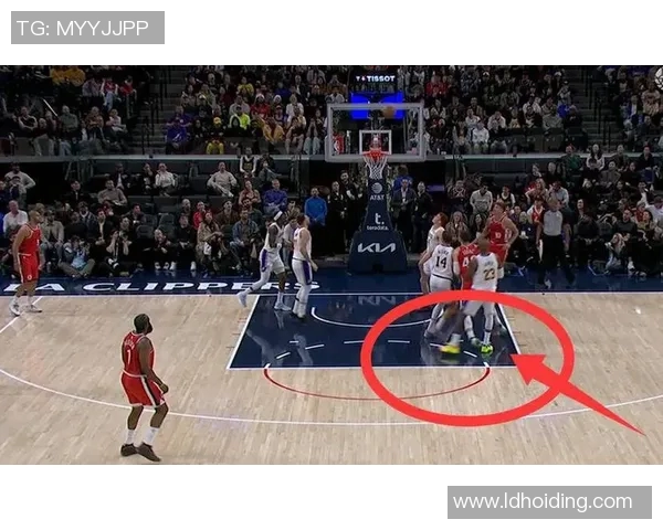 卢:布朗展现出超级球星的实力 下半场首发祖巴茨是根据比赛走势做出的调整