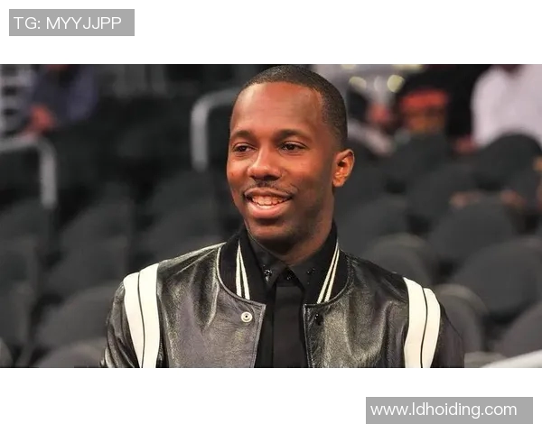 湖人不满里奇保罗播客言论，提议交易里夫斯引争议